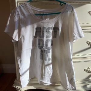 nike tee